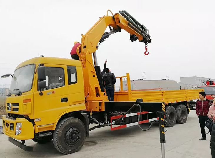 КМУ с поворотной стрелой SQ25ZA7 — 1