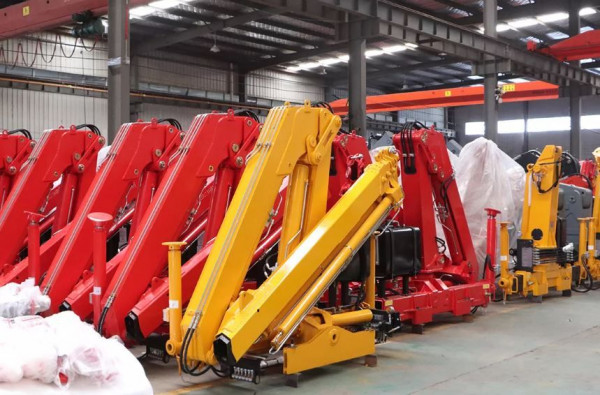 КМУ с поворотной стрелой SQ30ZA9+1 — 2