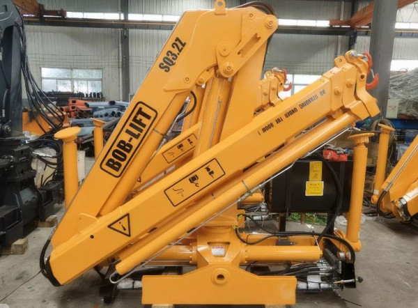 КМУ с поворотной стрелой SQ3.2ZA3 — 1