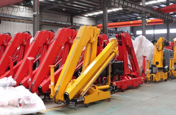 КМУ с поворотной стрелой SQ6.3ZA4 — 2