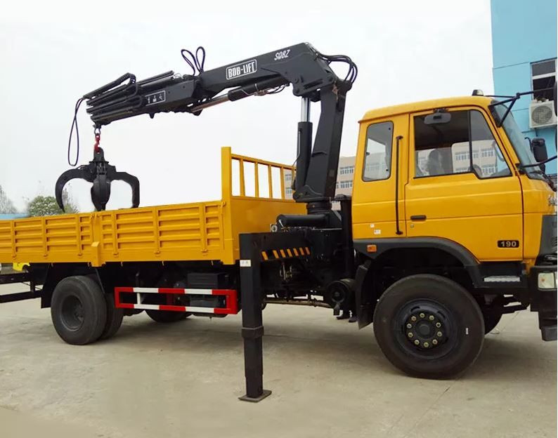 КМУ с поворотной стрелой SQ8ZA4 — 2