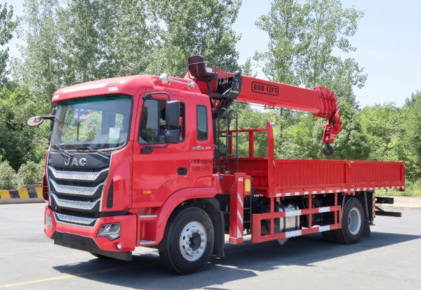 КМУ с телескопической стрелой SQ8SA4 — 1