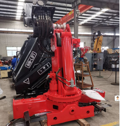 КМУ с телескопической стрелой SQ12SA4