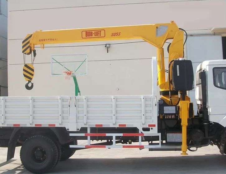 КМУ с телескопической стрелой SQ5SA4 — 1